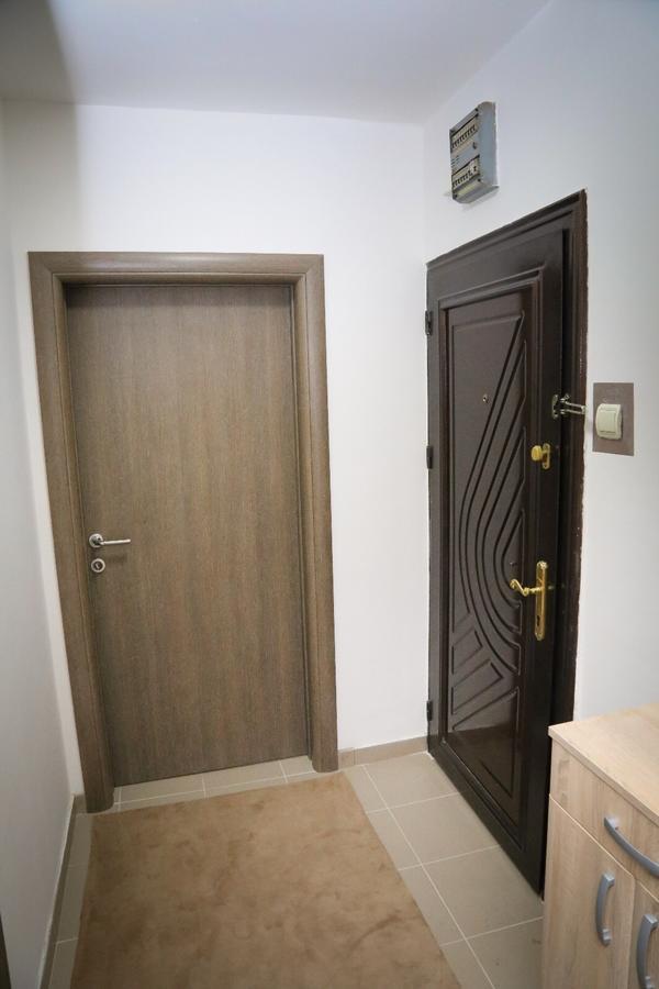 Comfort Inn Apartment 2 Novi Pazar Bagian luar foto